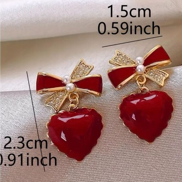 🎁$6 Bundled 🎁Bauble Heart-Shaped Dangle Red Gold Heart Earrings - Picture 4 of 10